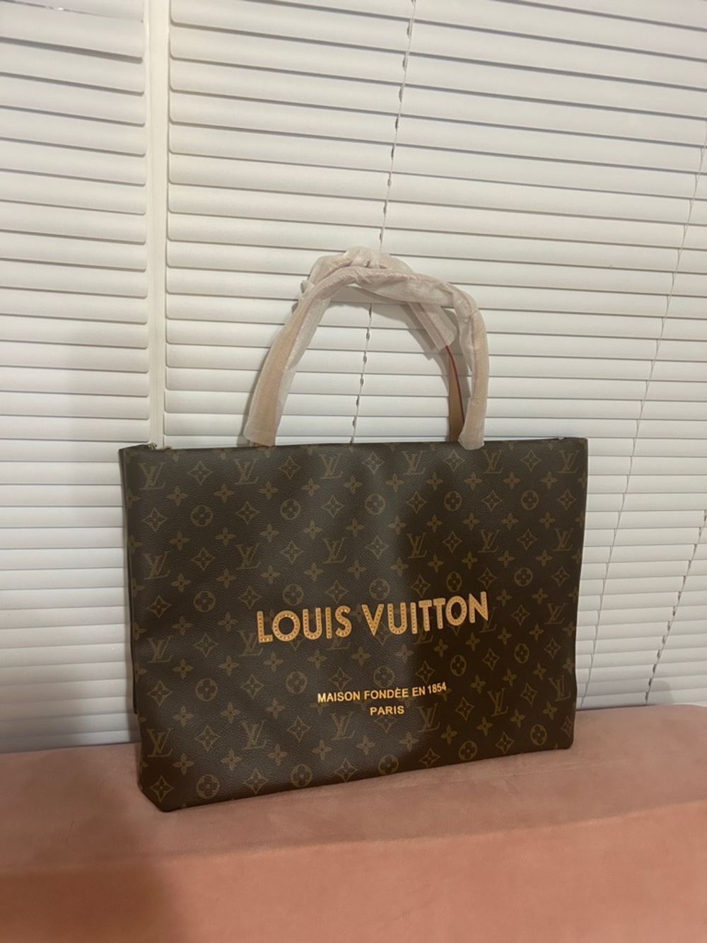 Cute fashion Brown Monogram Tote with Gold Logo